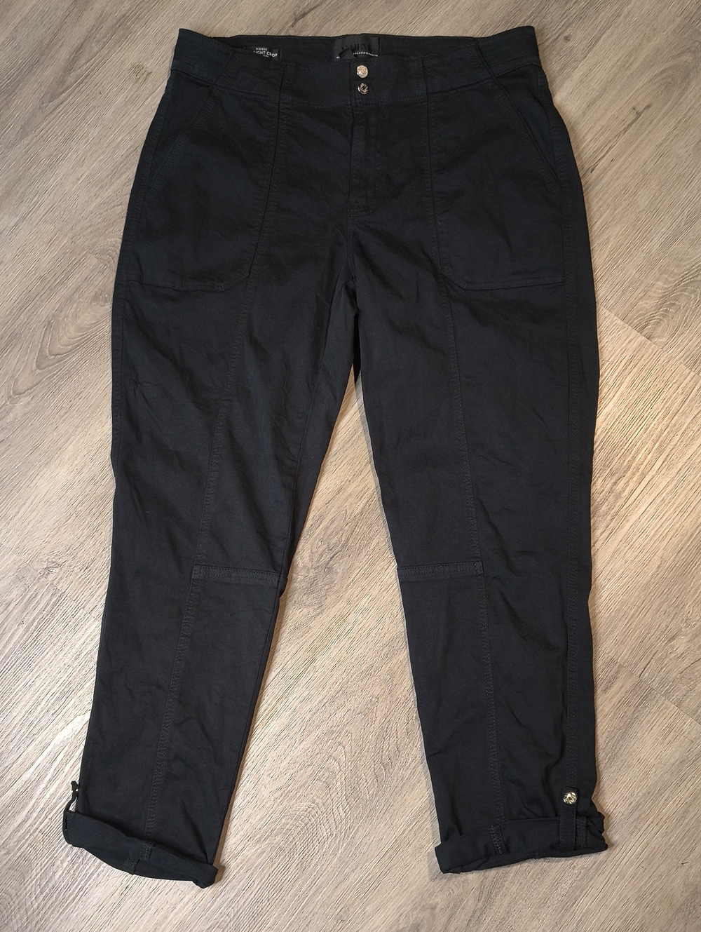 S1236 Mid Rise Straight WHBM Pret Crop Size 10 Black Pants Roll Tab hem w/snaps